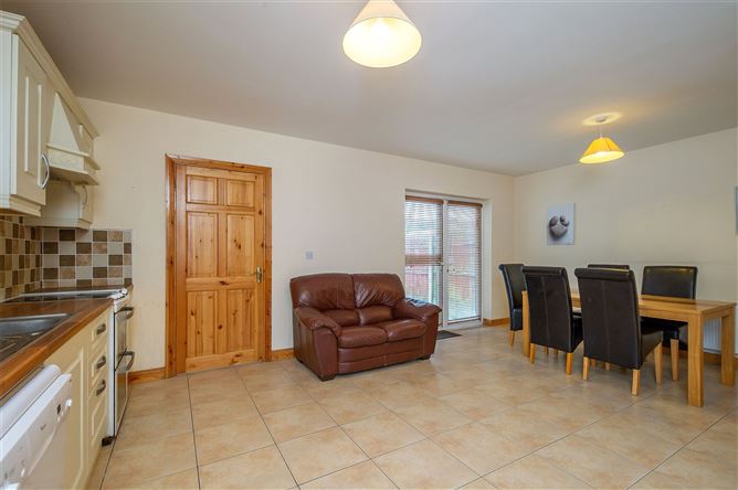 8 Edel Grove, Churchfield, Castlemagner, Co. Cork.