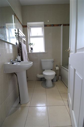 42 Castlegrounds, Corofin, Galway