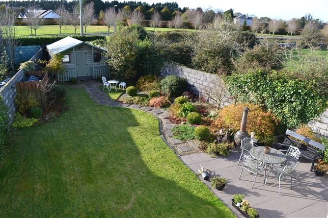 42 Castlegrounds, Corofin, Galway