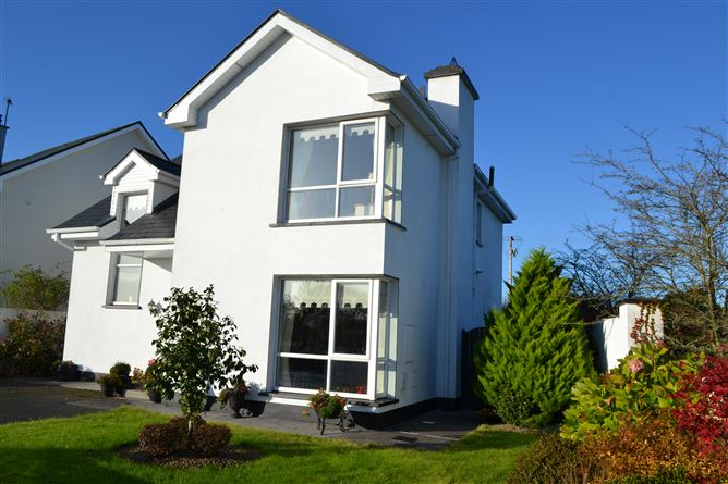 42 Castlegrounds, Corofin, Galway