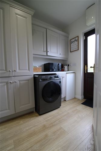 42 Castlegrounds, Corofin, Galway