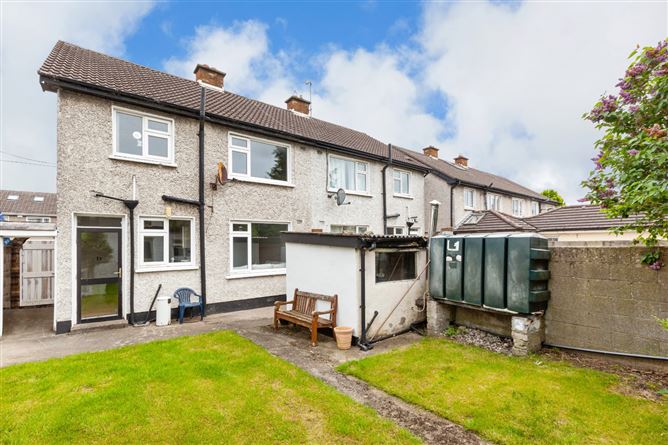 7 Crestfield Avenue, Whitehall, Dublin 9
