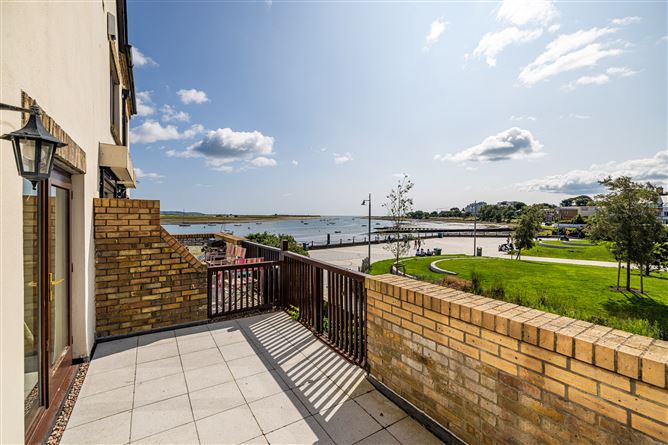10 Marina Village , Malahide, Dublin