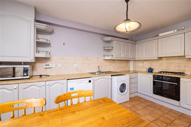 10 Marina Village , Malahide, Dublin