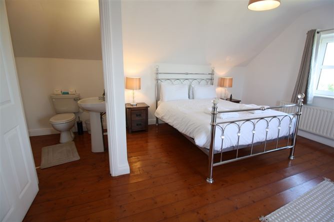 3 Uisce Saol, Westport, Mayo