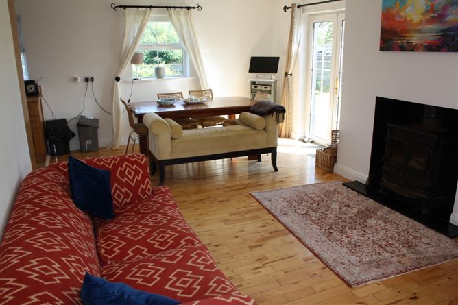 3 Uisce Saol, Westport, Mayo