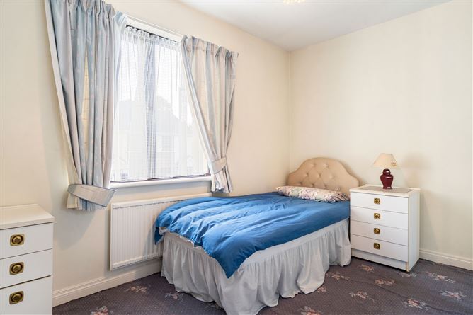 10 Richmond Park, Monkstown, County Dublin