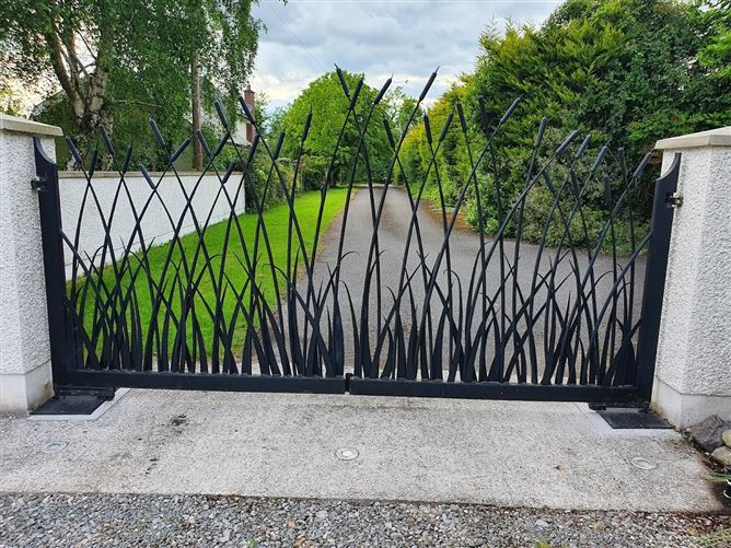 Angelgate, Virginia, Cavan