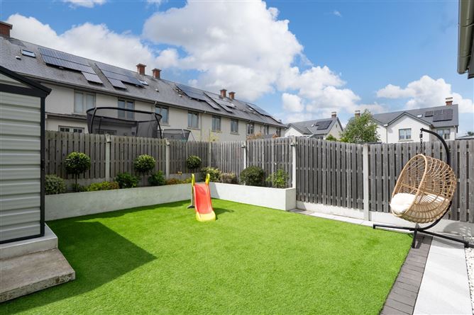 https://photos-a.propertyimages.ie/media/1/8/2/4947281/b40a6deb-5861-420a-8b32-5dfb9543a980_l.jpg