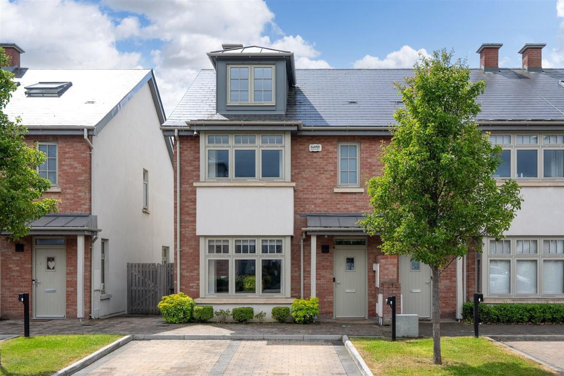 5 The Avenue, Hazelbrook Square, Churchtown, Dublin 14