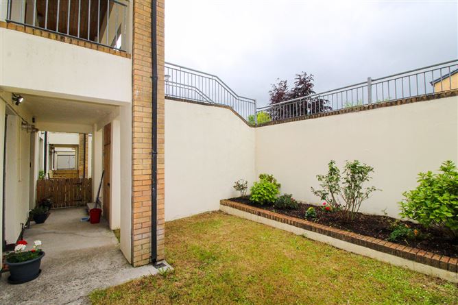 Photo 3 of 17 — 96 Kiltipper Gate, Kiltipper, Tallaght, Dublin 24