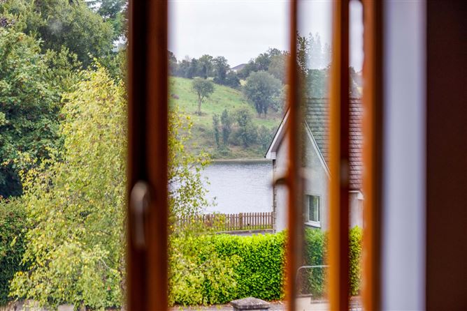 Photo 13 of 14 — 21 Cluain Aoibhinn Court, Swellan Lower, Cavan