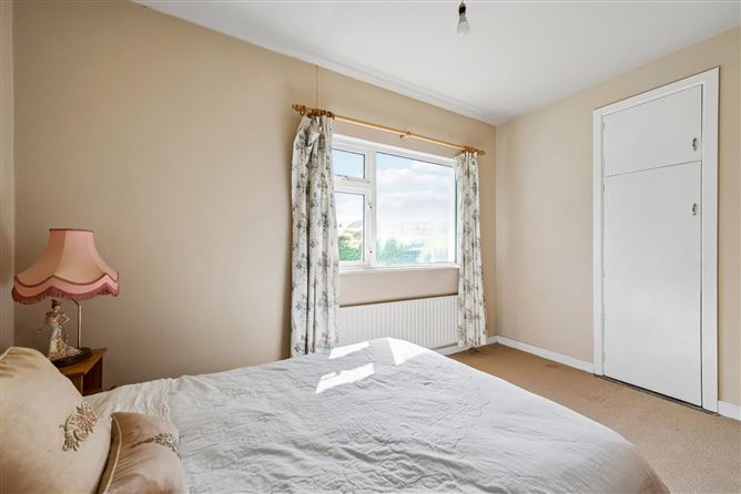 Photo 10 of 24 — 14 Ballydowd Grove, Lucan, Co. Dublin