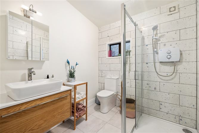 1 Roseville Terrace, Dublin Road, Bray, Co. Wicklow