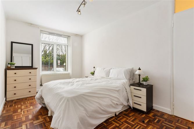 34 Mitchel House, Appian Way, Ranelagh, Dublin 6