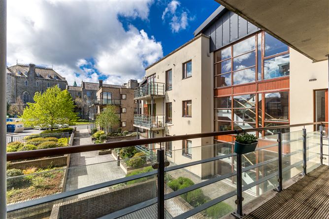 29 Moore House, Loreto Abbey, Rathfarnham, Dublin 14
