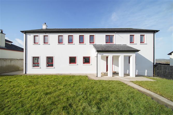 https://photos-a.propertyimages.ie/media/1/8/3/4911381/07c9daf2-a731-4da7-8460-81546eb3042e_l.jpg