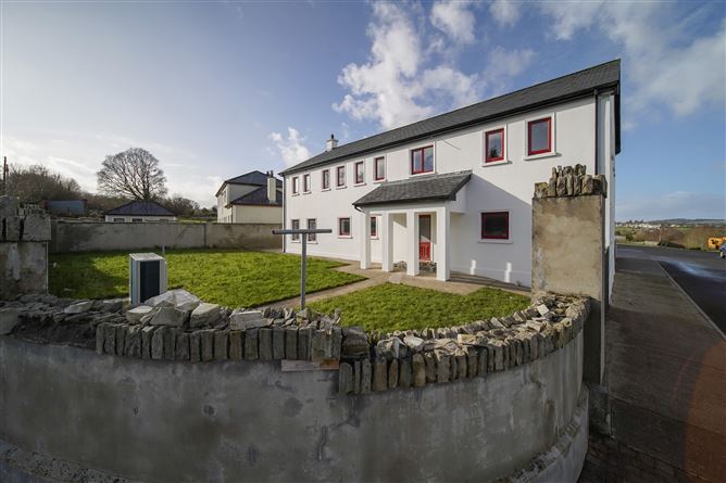 https://photos-a.propertyimages.ie/media/1/8/3/4911381/07c9daf2-a731-4da7-8460-81546eb3042e_l.jpg