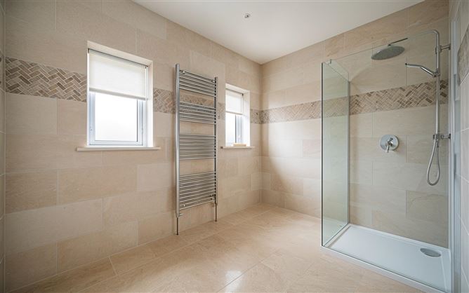 https://photos-a.propertyimages.ie/media/1/8/3/4911381/07c9daf2-a731-4da7-8460-81546eb3042e_l.jpg