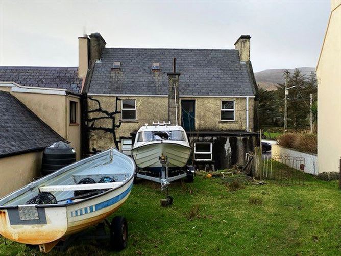Teach Frainc, Cappagh, Teelin, Co. Donegal 
