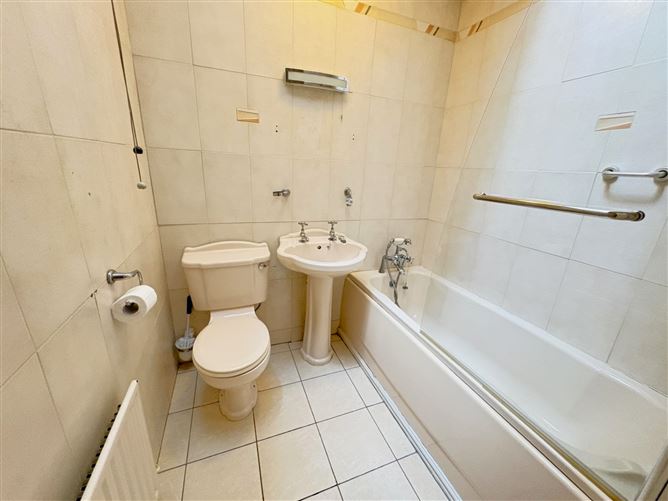 87 Binn Eadair View, Sutton, Dublin 13