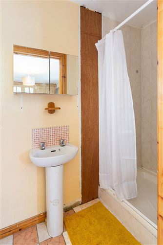 12 Burton Hall, Tullyallen, Louth