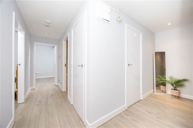 54 Temple Gardens, Santry, Dublin 9