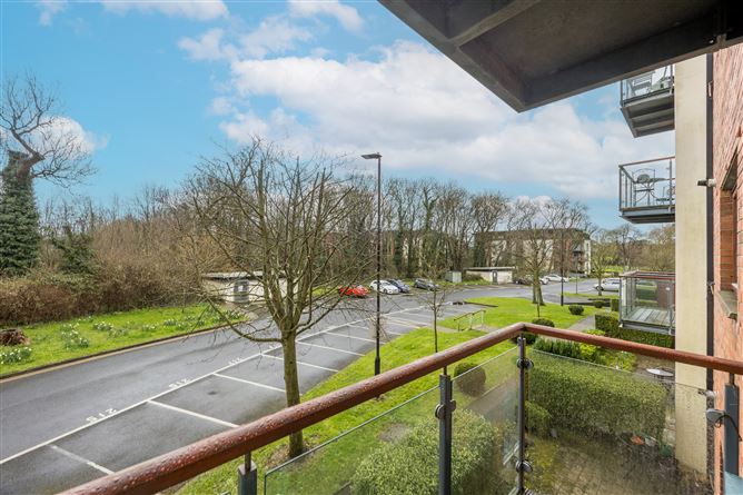 54 Temple Gardens, Santry, Dublin 9