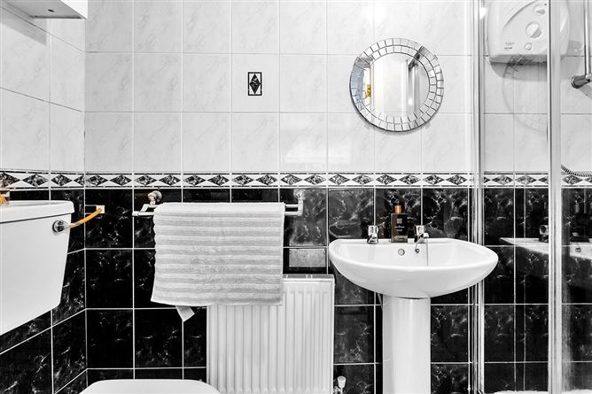 13 Mountain View, Blessington Rd, Naas, Co. Kildare
