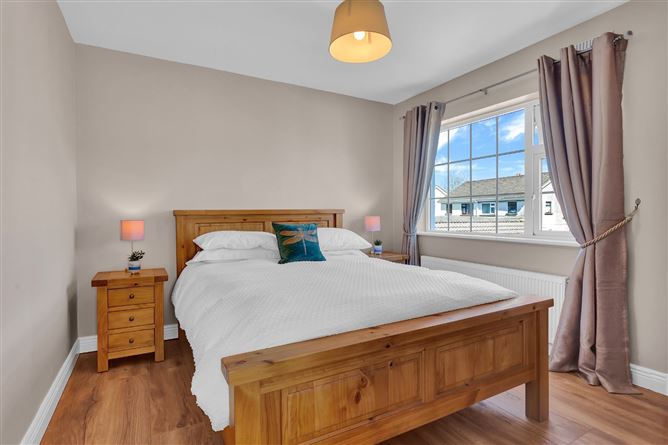 13 Mountain View, Blessington Rd, Naas, Co. Kildare