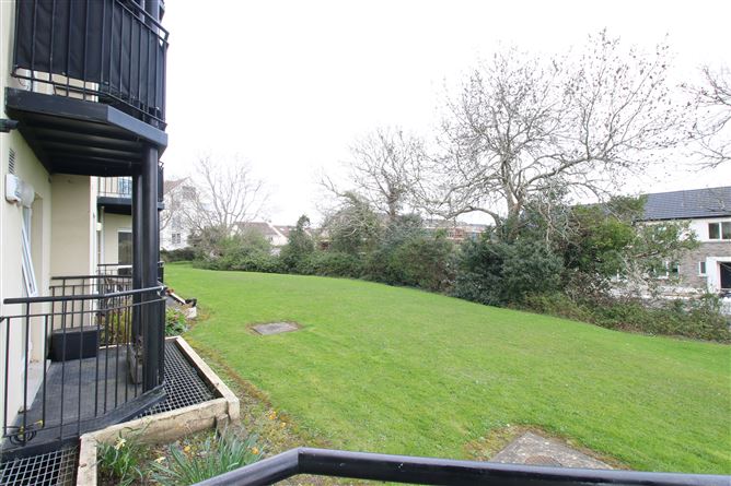 6 The Cedar, Cruagh Wood, Stepaside, Dublin 18