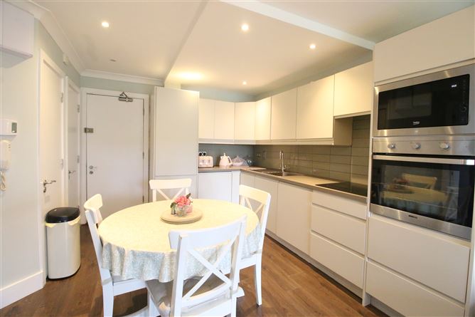 6 The Cedar, Cruagh Wood, Stepaside, Dublin 18