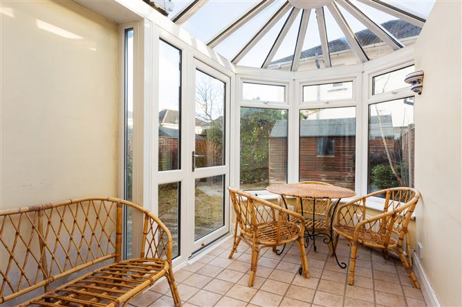 37 Wainsfort Manor Crescent, Terenure, Dublin 6W