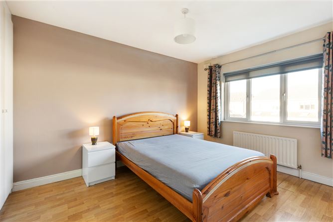 24 Elmbrook Walk, Lucan, Co. Dublin