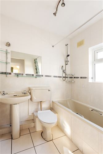 24 Elmbrook Walk, Lucan, Co. Dublin