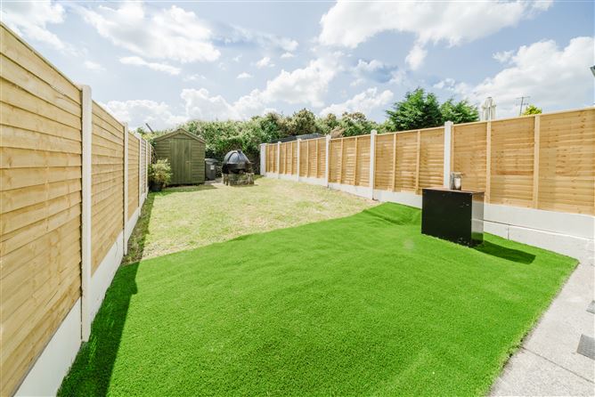 7 Carrowmore Drive, Knock, Mayo