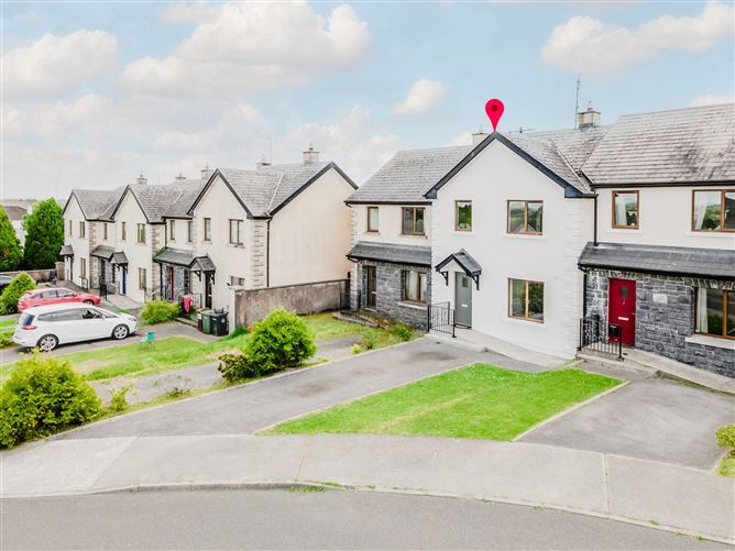 7 Carrowmore Drive, Knock, Mayo