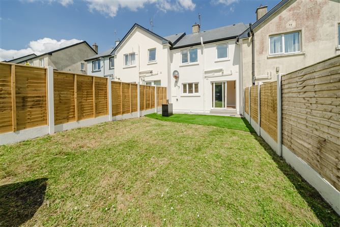 7 Carrowmore Drive, Knock, Mayo