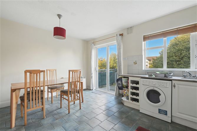 8 Gort Na Glaise, Sandy Road, Bohermore, Galway