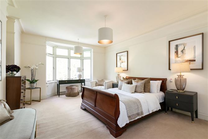 https://photos-a.propertyimages.ie/media/1/8/4/4997481/ea65e658-98dc-4c36-bffb-f61044399df8_l.jpg