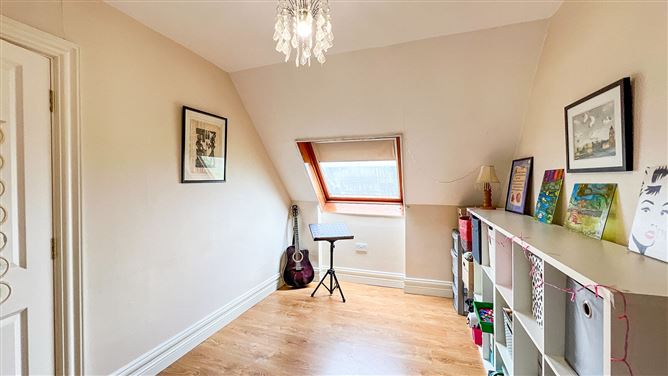 https://photos-a.propertyimages.ie/media/1/8/4/5015481/01bb1a32-acbd-4dd4-b799-f74498883988_l.jpg