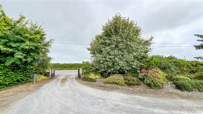 https://photos-a.propertyimages.ie/media/1/8/4/5015481/01bb1a32-acbd-4dd4-b799-f74498883988_l.jpg