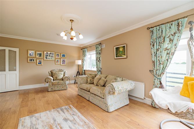https://photos-a.propertyimages.ie/media/1/8/4/5015481/01bb1a32-acbd-4dd4-b799-f74498883988_l.jpg