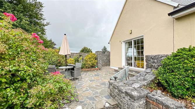 https://photos-a.propertyimages.ie/media/1/8/4/5015481/01bb1a32-acbd-4dd4-b799-f74498883988_l.jpg