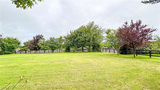 https://photos-a.propertyimages.ie/media/1/8/4/5015481/01bb1a32-acbd-4dd4-b799-f74498883988_l.jpg