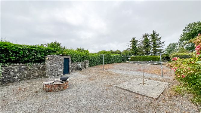 https://photos-a.propertyimages.ie/media/1/8/4/5015481/01bb1a32-acbd-4dd4-b799-f74498883988_l.jpg