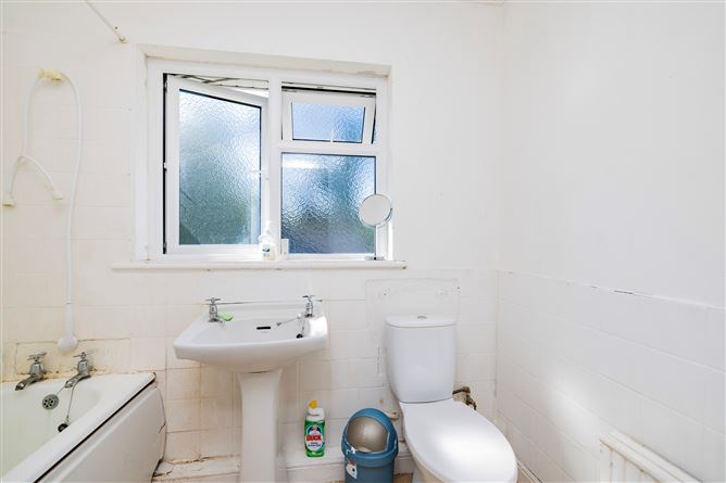 104 Santry Close, Santry, Dublin 9