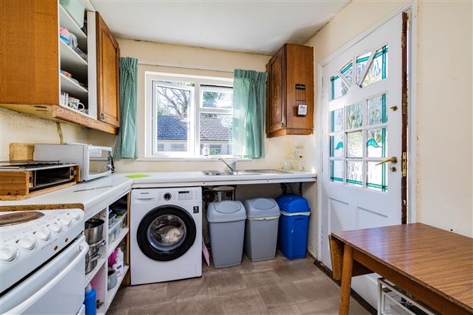 104 Santry Close, Santry, Dublin 9