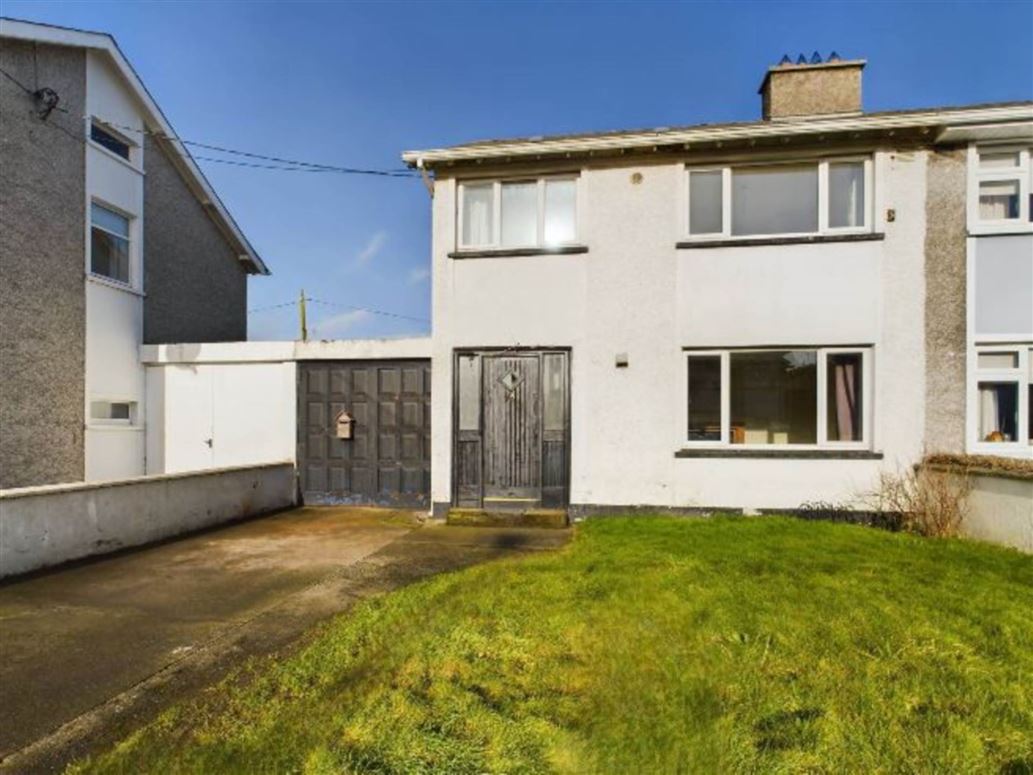 9 Avondale Drive, Athy, County Kildare
