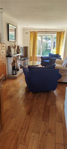 https://photos-a.propertyimages.ie/media/1/8/5/4931581/dde6ce96-5f37-4469-99d6-c1d3c44c9d87_l.jpg